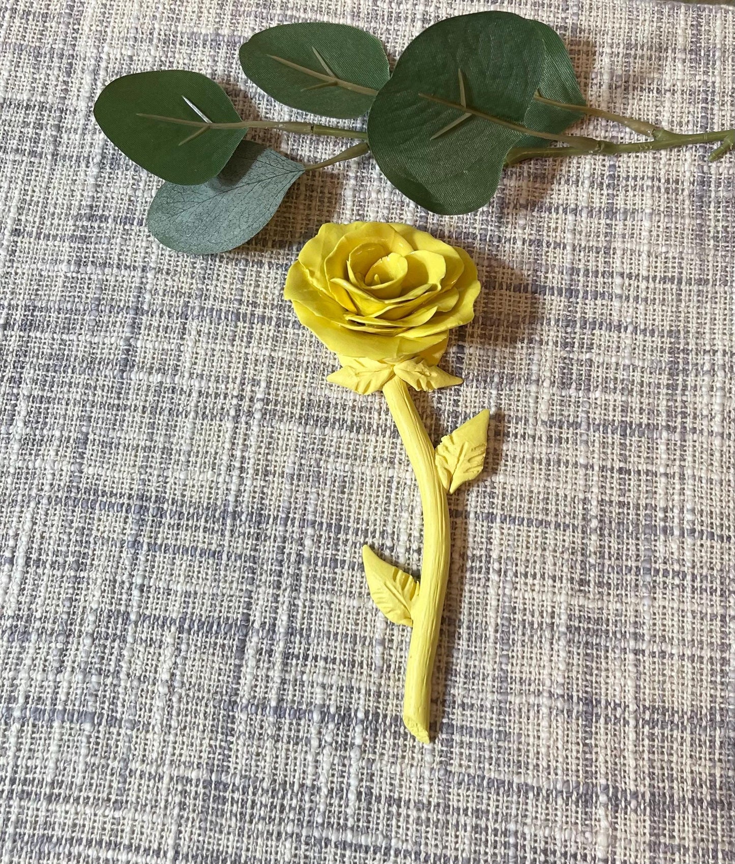 Golden Joy Forever Rose – Yellow Porcelain Rose