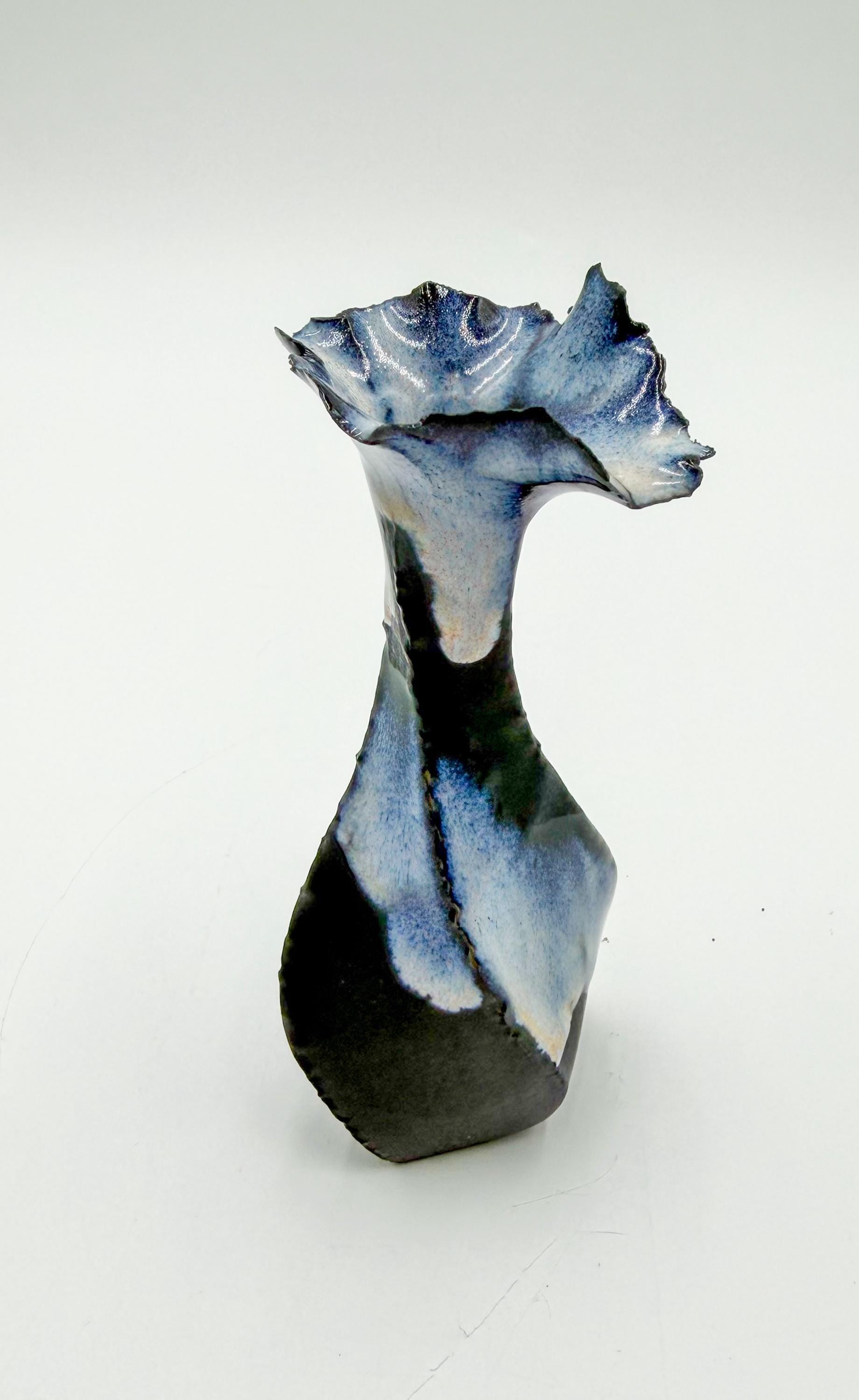 Midnight Crest Mini Vase